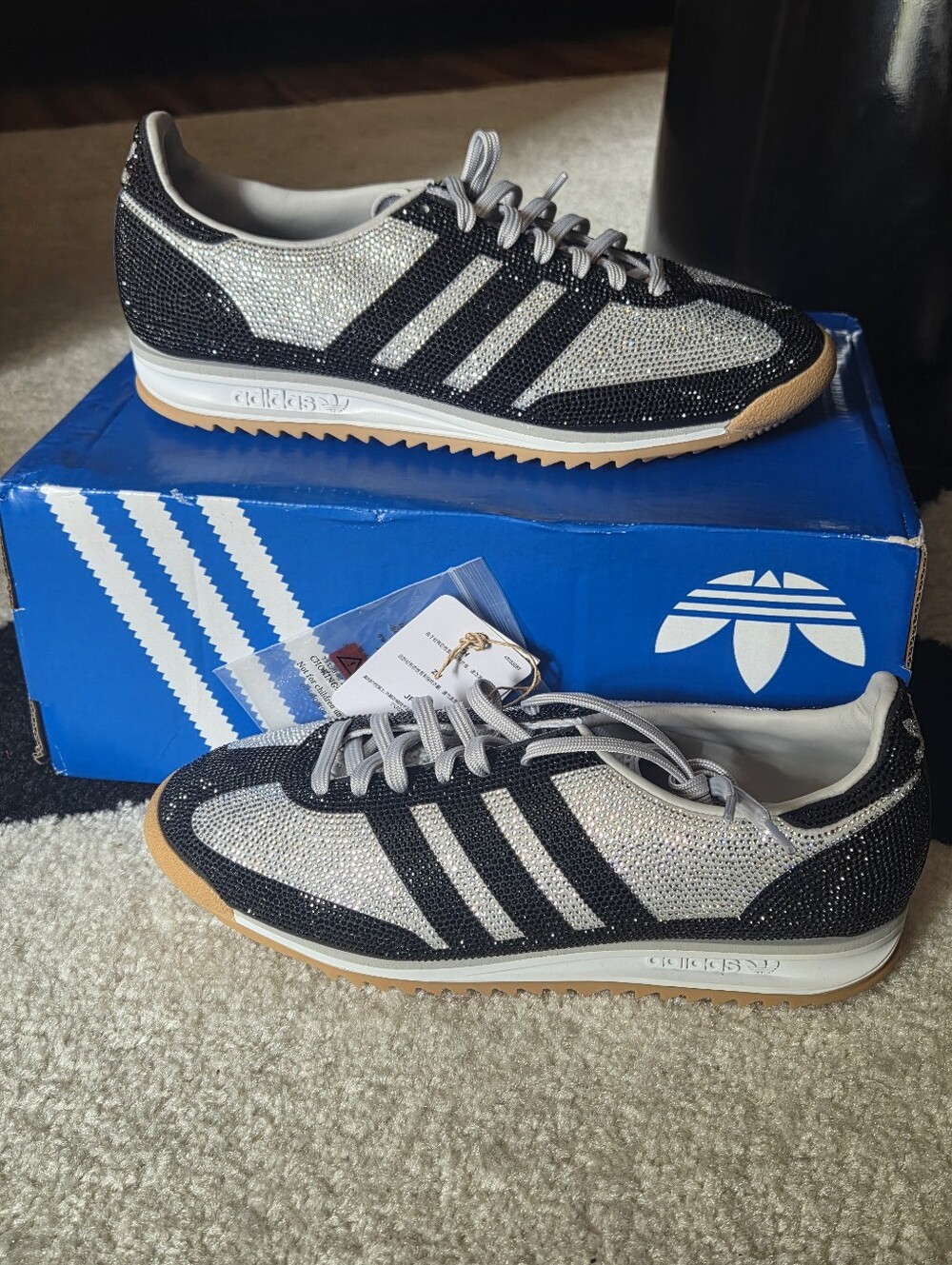 WOMEN'S ADIDAS SL 72 IG SNEAKER